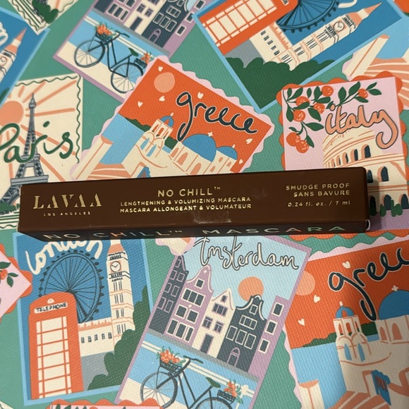 NWT LAVAA No Chill Smudge Proof Brown Mascara - Picture 4 of 5